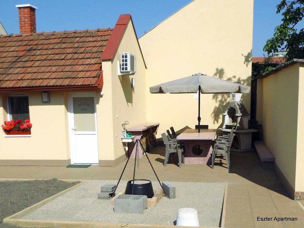 Eszter Apartman Bekescsaba Bagian luar foto