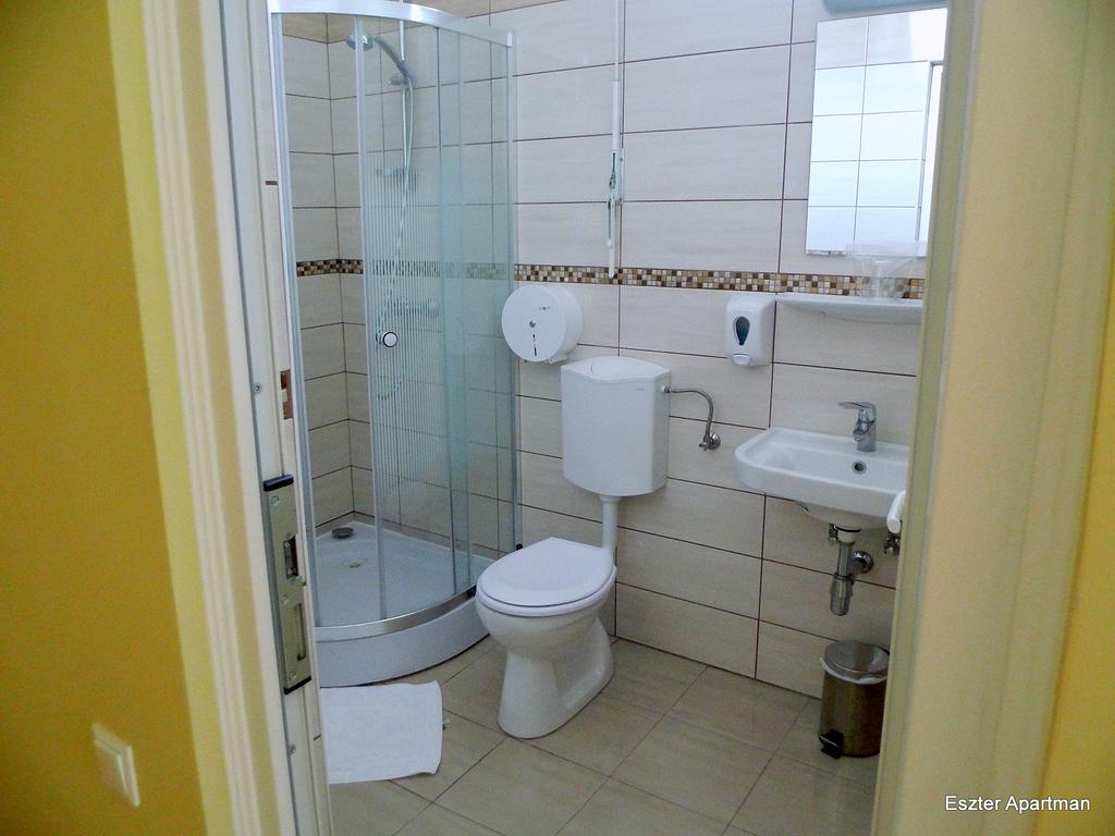 Eszter Apartman Bekescsaba Bagian luar foto