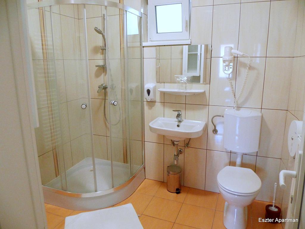 Eszter Apartman Bekescsaba Bagian luar foto